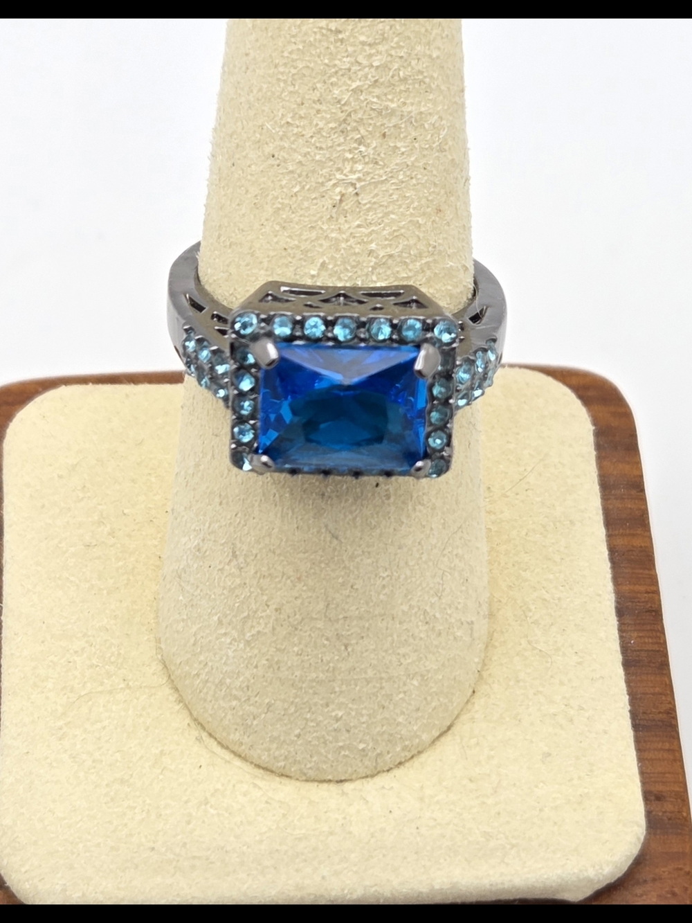 Gunmetal Statement Ring with Radiant Electric Blue Glass Stone - Size 8